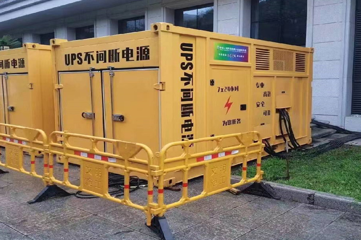 龙华发电机租赁施工现场